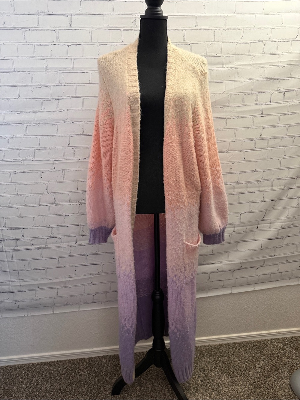 EUC Torrid Soft ombré long cardigan. Size 1x